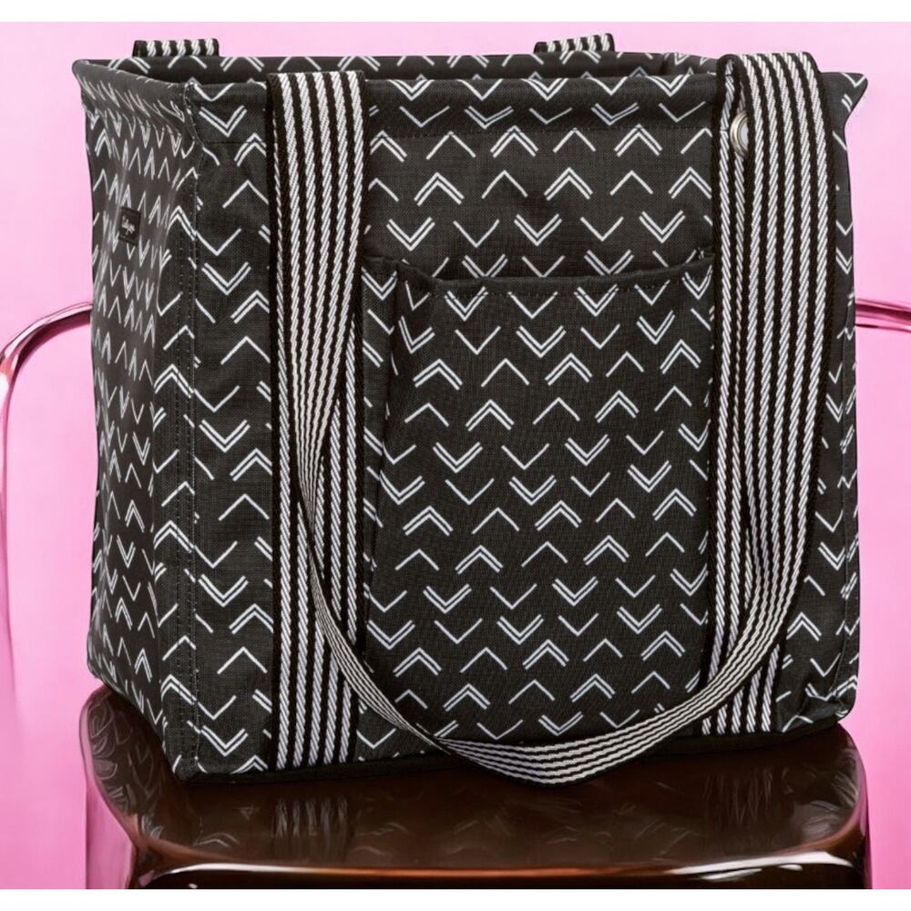 Thirty-One Small Utility Tote Bag In Tip Top Chevron Black & White Stripe Handle